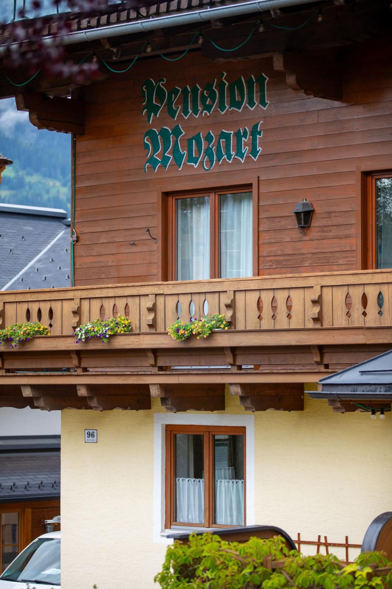 Pension Mozart Wagrain Exterior photo