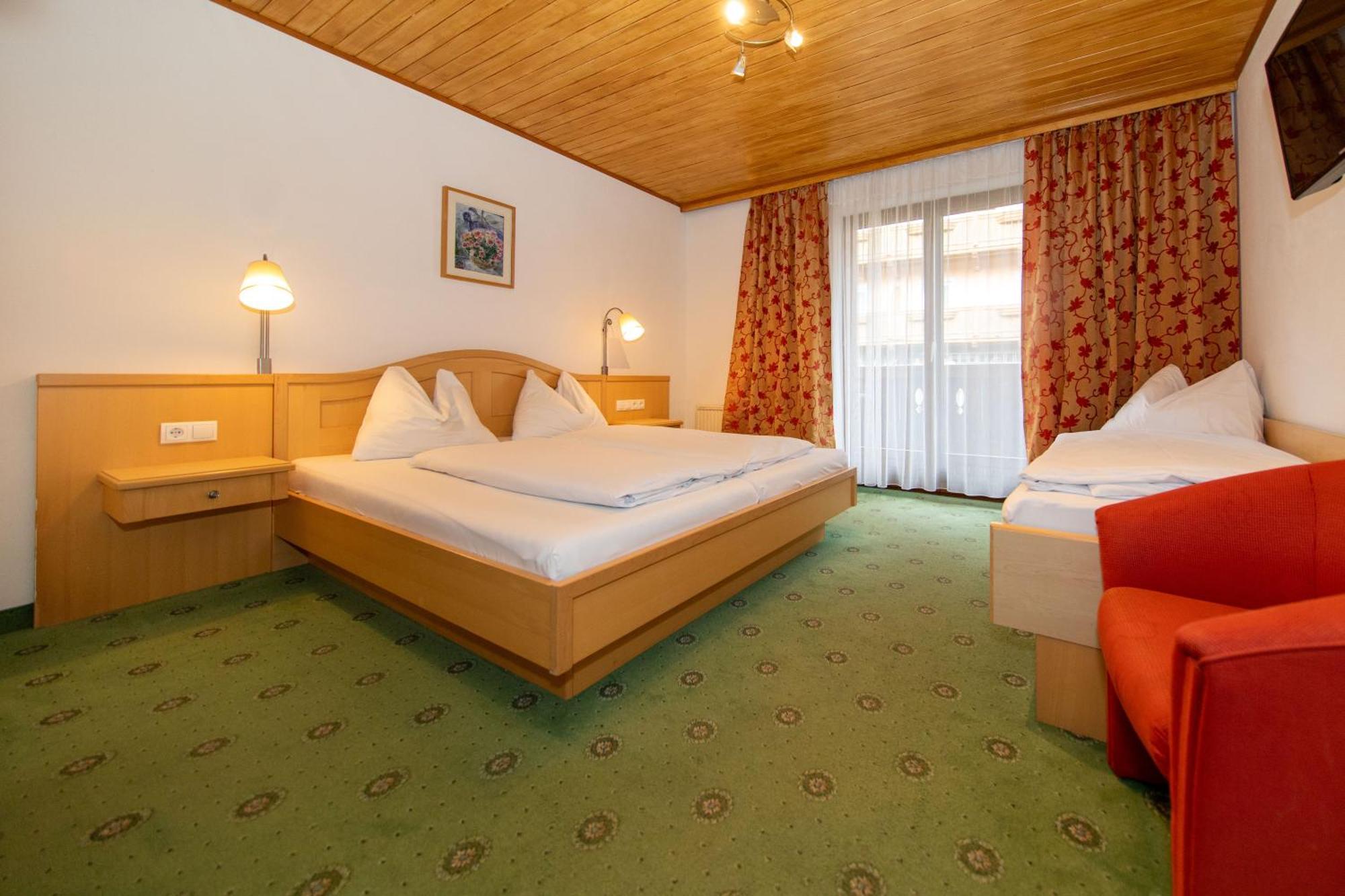Pension Mozart Wagrain Exterior photo